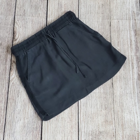 cloth & stone Dresses & Skirts - CLOTH & STONE Anthropologie mini skirt gray  Sz XS